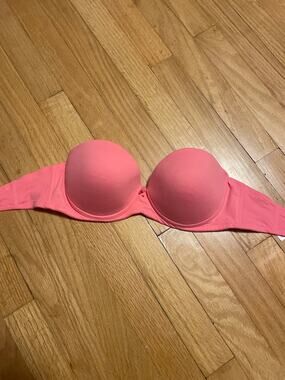 Victoria’s Secret pink removable push-up strapless multi way bra 34c